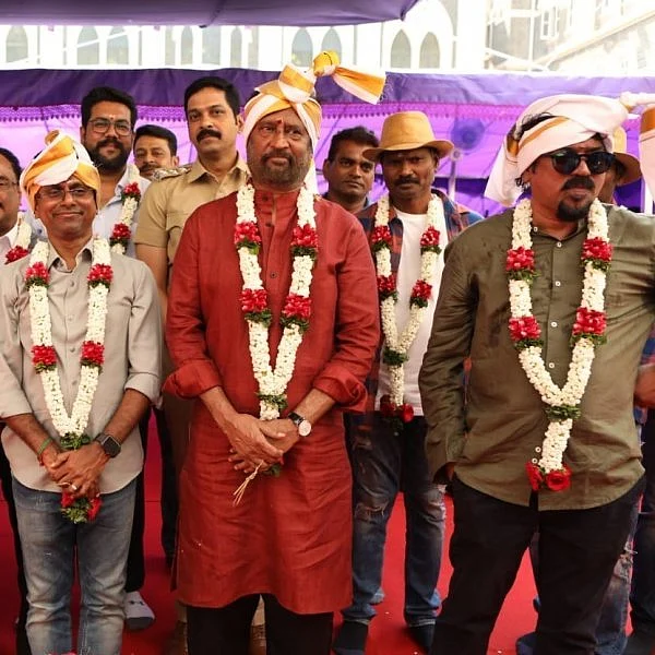 மும்பையில் பூஜையுடன் ஆரம்பமானது ரஜினி - முருகதாஸின் 'தர்பார்'!