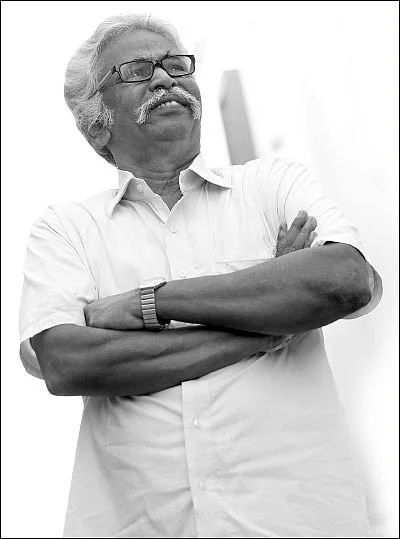 “தேசியக் கட்சிகள் செய்யவேண்டியதை திராவிடக் கட்சிகளே செய்துவிடுகின்றன!”