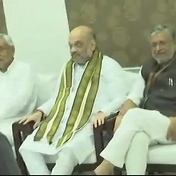நிதிஷை சமாதானப்படுத்திய அமித் ஷா?! - பீகார் சுற்றுப்பயண நிலவரம்