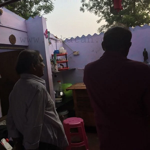 'சூறைக்காற்றில் தொட்டிலுடன் சாலையில் தூக்கி வீசப்பட்ட குழந்தை!’ - கூடலூர் அருகே சோகம்