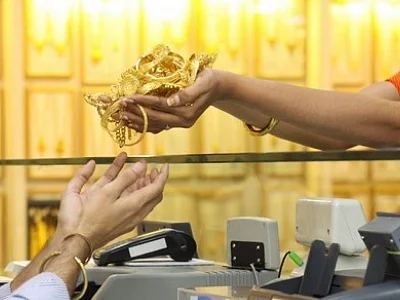 7 மாதத்தில் ₹9,200 விலை குறைந்த தங்கம்... இன்று மட்டும் ₹608 சரிவு... என்ன நடக்கிறது? #Gold