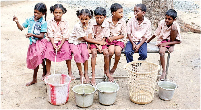 மகிழ்ச்சியின் விலை பத்து ரூபாய்க்குள்தான்!