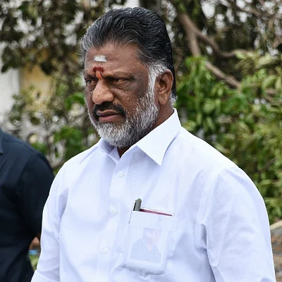 அதிமுக பொருளாளர் பதவியில் இருந்து ஓ.பி.எஸ் நீக்கம்