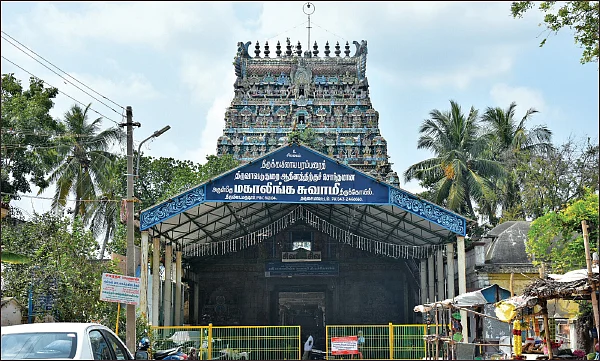 நாரதர் உலா - அடைக்கப்பட்டதா திருக்கோயில் பிராகாரம்?