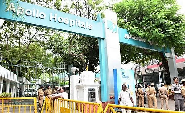 'ஏழு நாள்களுக்குள் வீடியோ பதிவை ஒப்படைக்கவேண்டும்' - அப்போலோ மருத்துவமனைக்கு ஆறுமுகசாமி ஆணையம் உத்தரவு