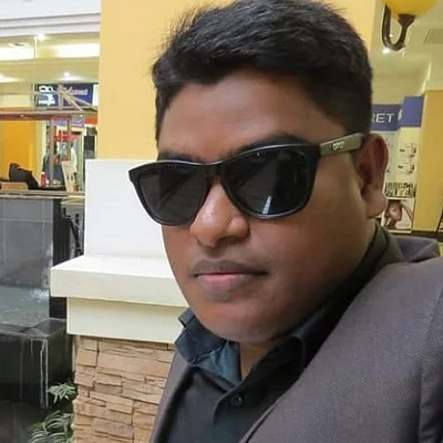 இந்தியர்கள் ஒதுங்க, ஆப்ரிக்கர்கள் உதவியால் தப்பித்த தமிழர்!