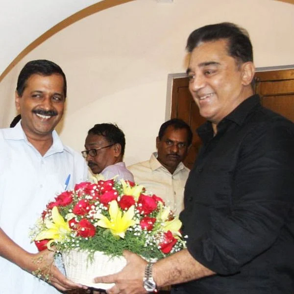 கமல்... அரவிந்த் கெஜ்ரிவால்... ஒரு ஒப்பீடு!