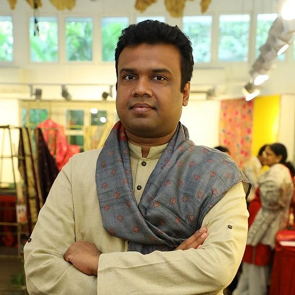 ``இந்தியாவின் இரண்டாவது பெரிய தொழில் கைத்தறி... இன்று?" - டிசைனர் சைலேஷ் வேதனை