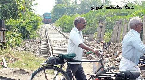 குடிநீர்க் குழாயில் சாக்கடை...
