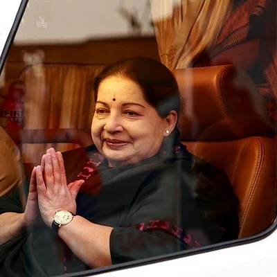 ஜெ.வியூகத்திற்கு முன்னால் எடுபடாமல் போன சமூக வலைத்தள யுக்திகள்!
