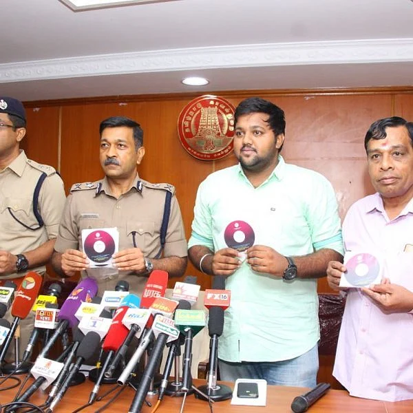 `சாலை பாதுகாப்பு விழிப்புணர்வுக்காக குறும்படங்கள்!’ - அசத்தும் மதுரை போலீஸார்