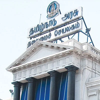 முடங்கிய முதல்வர் அலுவலகம்... பந்தாடப்படும் அதிகாரிகள்!