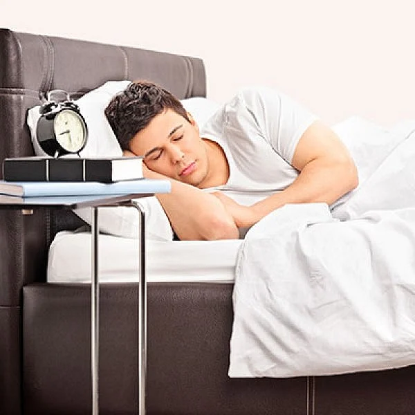 If you an insomniac there is risk of obesity, ulcer and blood pressure