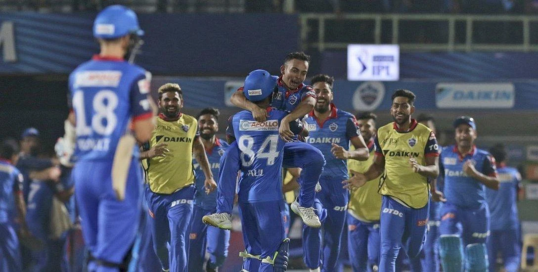 `அப்னா டைம் ஆயேகா...!’ – இது சென்னைக்கா, டெல்லிக்கா?! #IPL