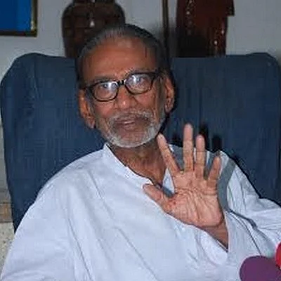 பிரபாகரன் சிலை அகற்றம்: தமிழக அரசுக்கு பழ.நெடுமாறன் எச்சரிக்கை!