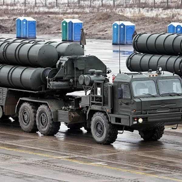 இந்தியாவின் வான்வழிக் கவசம் S-400 ட்ரையம்ப்... எதிரிகளின் ஏவுகணைகளை எப்படி முறியடிக்கும்?