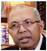 உலகின் தலைசிறந்த 5 இந்திய மேனேஜ்மென்ட் குருக்கள்!