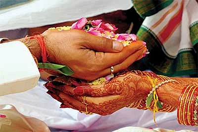 சிக்கன திருமணத்துக்கு சிறப்பான நிதி ஆலோசனைகள் !