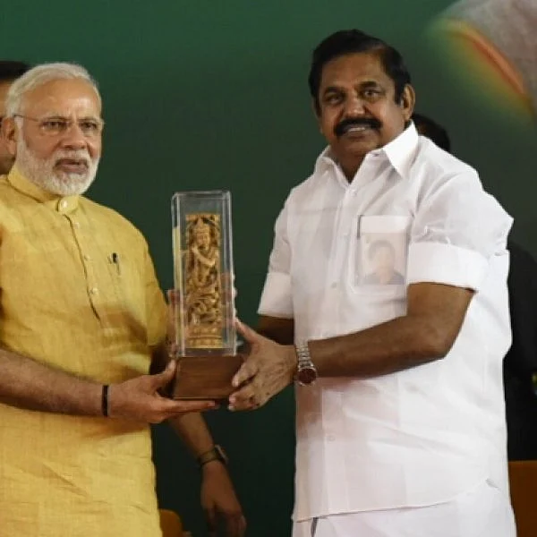 ”மோடி தொடங்கிவைத்ததால் அம்மா திட்டத்துக்கே பெருமை!” - புகழ்ந்த முதல்வர் முகம் சுளித்த தொண்டர்கள்
