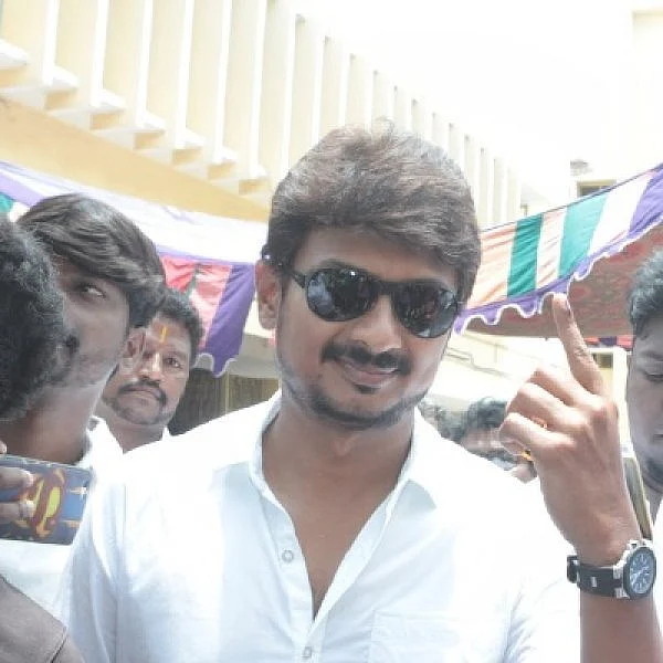 `அவங்க கூட்டணியில், தேர்தல் ஆணையத்துக்கும் 2 சீட் கொடுத்திருக்கலாம்!' - உதயநிதி ஸ்டாலின்