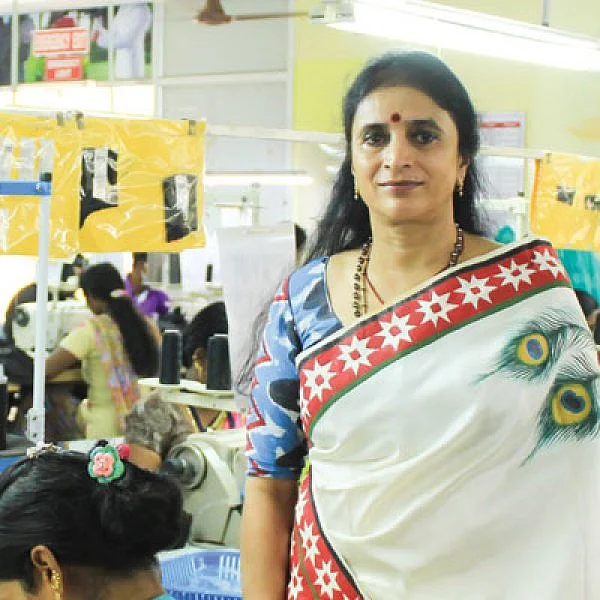 தொழிலாளி to முதலாளி - 7: மல்டி டாஸ்க்கிங்... 1,000 ஊழியர்கள்... ரூ.60 கோடி வருமானம்!
