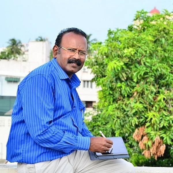 சுஜாதா, கண்ணதாசனுக்கு அடுத்து எம்.ஜி.ஆர்! - பிரபலங்களின் கையெழுத்தை எழுத்துருவாக்கும் ஓவியர் நாணா பேட்டி