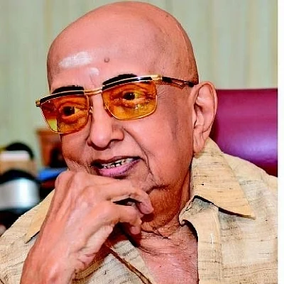 சோ மற்றும் கவிஞர் சுரதா இடையே நடந்த கவிதை சர்ச்சை!