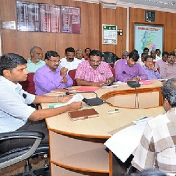 27-ம் தேதி நெல்லையப்பர் கோயில் கும்பாபிஷேகம் - முன்னேற்பாடுகள் குறித்து கலெக்டர் ஆலோசனை!