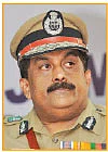 தமிழ்நாடு அரசு... நிஜமாய் ஆள்வது யார்?