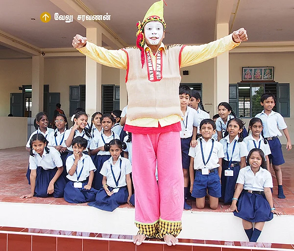 “எங்க அப்பா ராஜாராம் பேசுறேன்!”