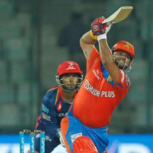 #IPL10 - குஜராத் சரவெடி... டெல்லிக்கு 209 ரன்கள் இலக்கு!
