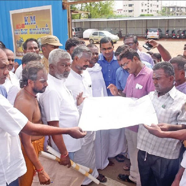மதுரையில் ரூ.4 ஆயிரம் கோடி நிலம் அபேஸ்? - மீனாட்சி அம்மன் கோயிலுக்குச் சொந்தமானதா?