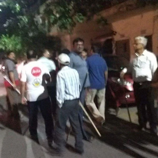 டெல்லியில் தாக்கப்பட்ட காஷ்மீரி குடும்பத்தினர்! - வைரல் ஆன வீடியோவால் போலீஸ் விசாரணை