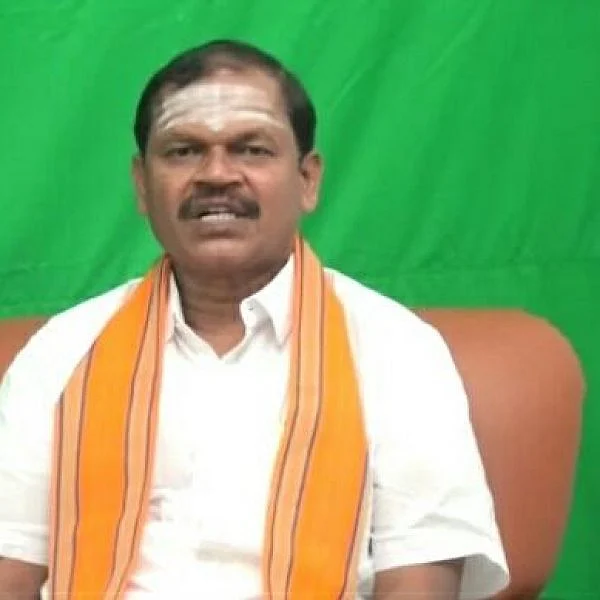 `கேரள முதல்வருக்கு எதிராக #Gobackபினராயி போராட்டம்!’- அர்ஜுன் சம்பத்