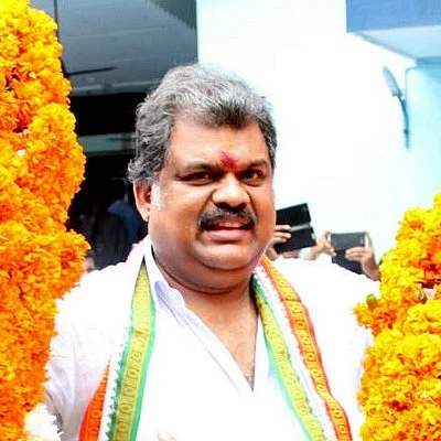 'கருணாநிதி நம்மைக் கைவிட மாட்டார்!' -ஜி.கே.வாசனின் 'திடீர்' நம்பிக்கை
