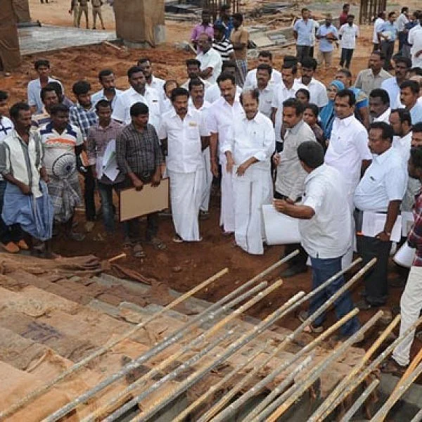 தாமதமாகும் மருத்துவக் கல்லூரி..! தம்பிதுரையை நோக்கி கேள்வி எழுப்பும் மக்கள்