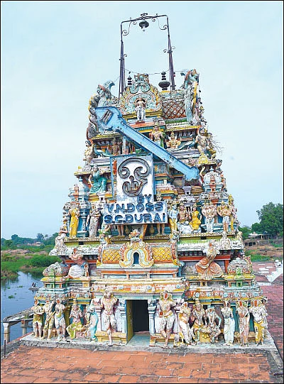 விசாக தரிசனம்: செந்தில்வேலனின் தாய் வீடு!