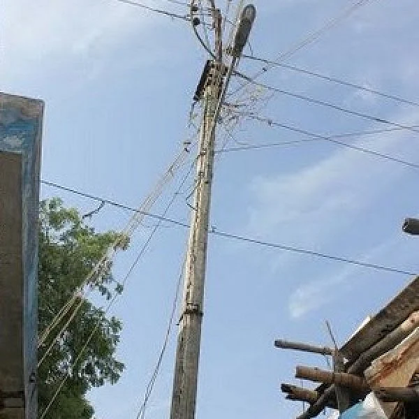 மின்சாரம் தாக்கி ஒரே நாளில் இரண்டு பேர் உயிரிழப்பு - சிவகங்கை அருகே சோகம்!