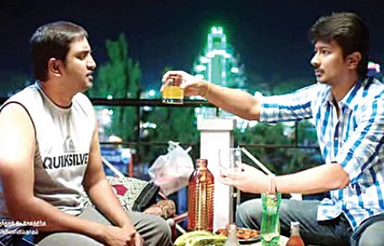 சினிமா 'போதை'யில் இளம் தலைமுறை!