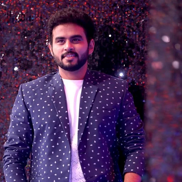 `சமூக மாற்றத்துக்கு என்னால் முடிந்த உதவிகளைச் செய்றேன்!’ - `மிர்ச்சி’ விஜய்