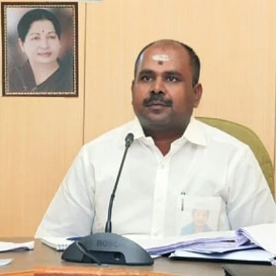 வர்தா புயல் உயிர்சேதம் இதனால்தான் தவிர்க்கப்பட்டது : சொல்கிறார் அமைச்சர்