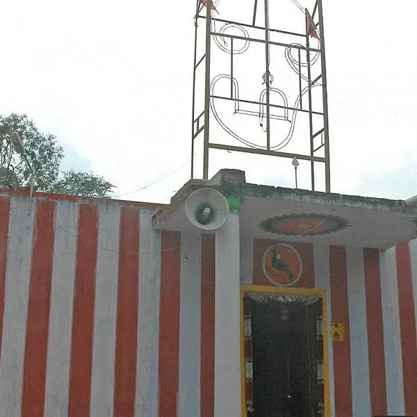 அபூர்வ மூலிகைகள்... சந்திரகாந்தக் கல்... ஆன்ம அதிர்வை எழுப்பும் ஈசன் மலை...! காடு, மலை தாண்டி கடவுளைத் தேடி, பரவசப் பயணம் - 6
