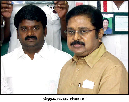 பி.ஜே.பி ஆபரேஷன் சக்சஸ்... உயிர் பிழைக்குமா வழக்குகள்?