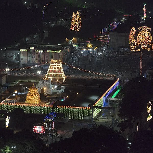 திருப்பதியில் இரு தினங்களுக்கு சர்வதரிசனம், திவ்ய தரிசனம் ரத்து