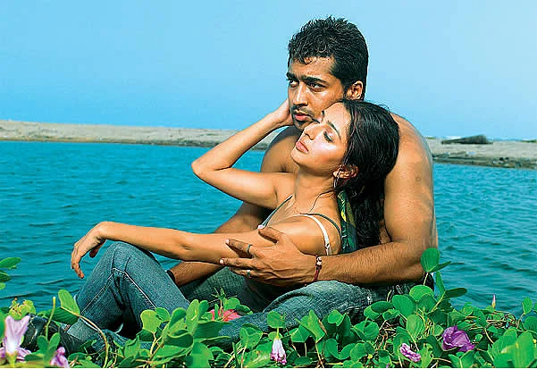 நான், சூர்யா... நடுவில் ஜோதிகா!