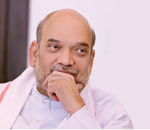 அமித் ஷா நண்பர் அடுத்த இயக்குநரா? - அதிகாரச் சண்டையில் சி.பி.ஐ!