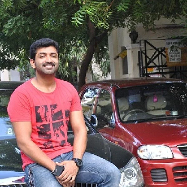 ``ஸ்விம் பண்ணினோம்னா உடம்பு, மனசு ரெண்டுமே லேசாயிடும்'' - நடிகர் அருண் விஜய்! #LetsRelieveStress