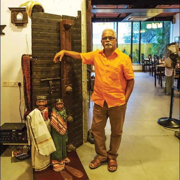 ``தன் பாலின ஈர்ப்பு கொண்டவர்கள் ஒன்றும் ரேப்பிஸ்டுகள் இல்லை!’’ - சாரு நிவேதிதா