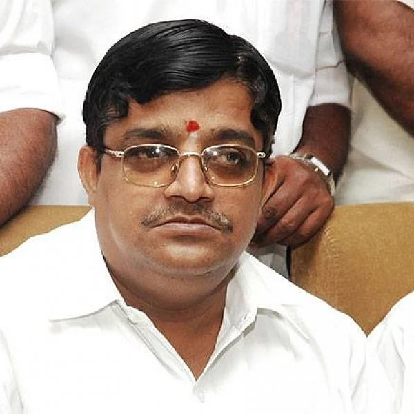 இரு அணிகள் இணைப்பு என்றே பேச்சுக்கே இடமில்லை..! மைத்ரேயன் உறுதி
