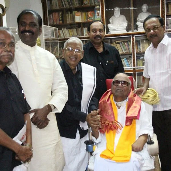 தி.மு.க தலைவர் கருணாநிதியுடன் கி.வீரமணி, வைரமுத்து சந்திப்பு!